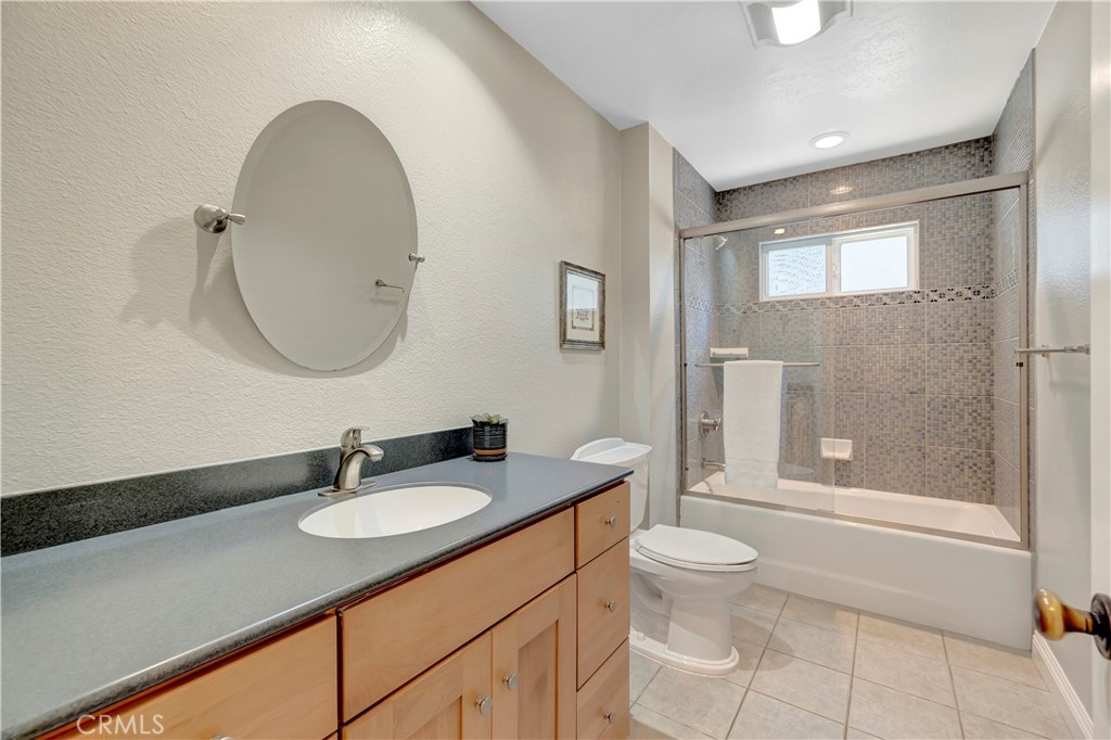 17751 Prescott