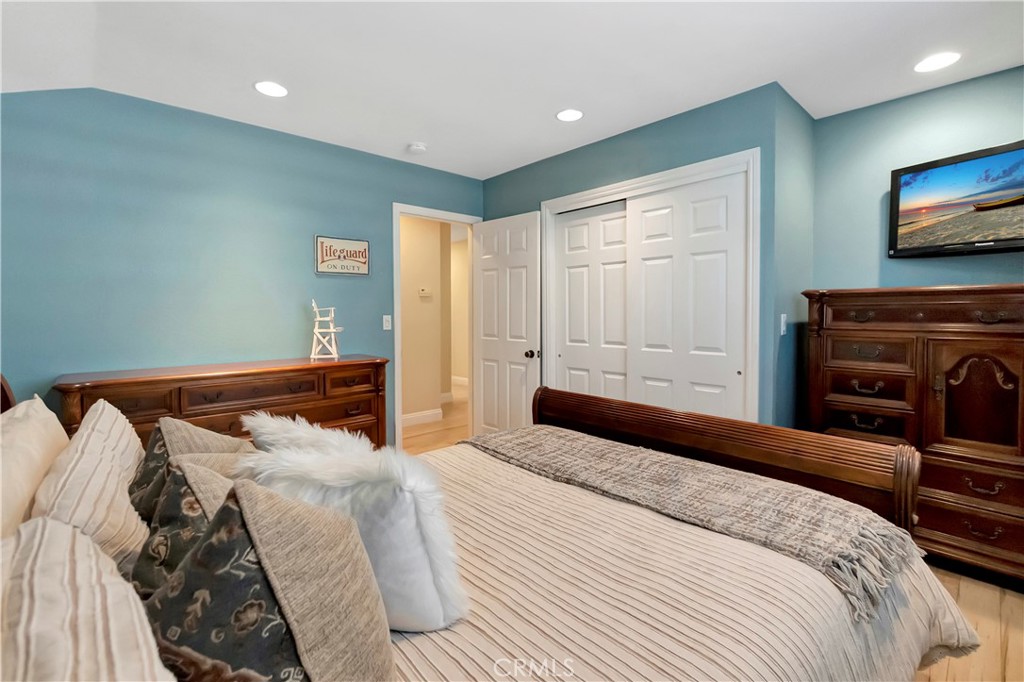 17751 Prescott