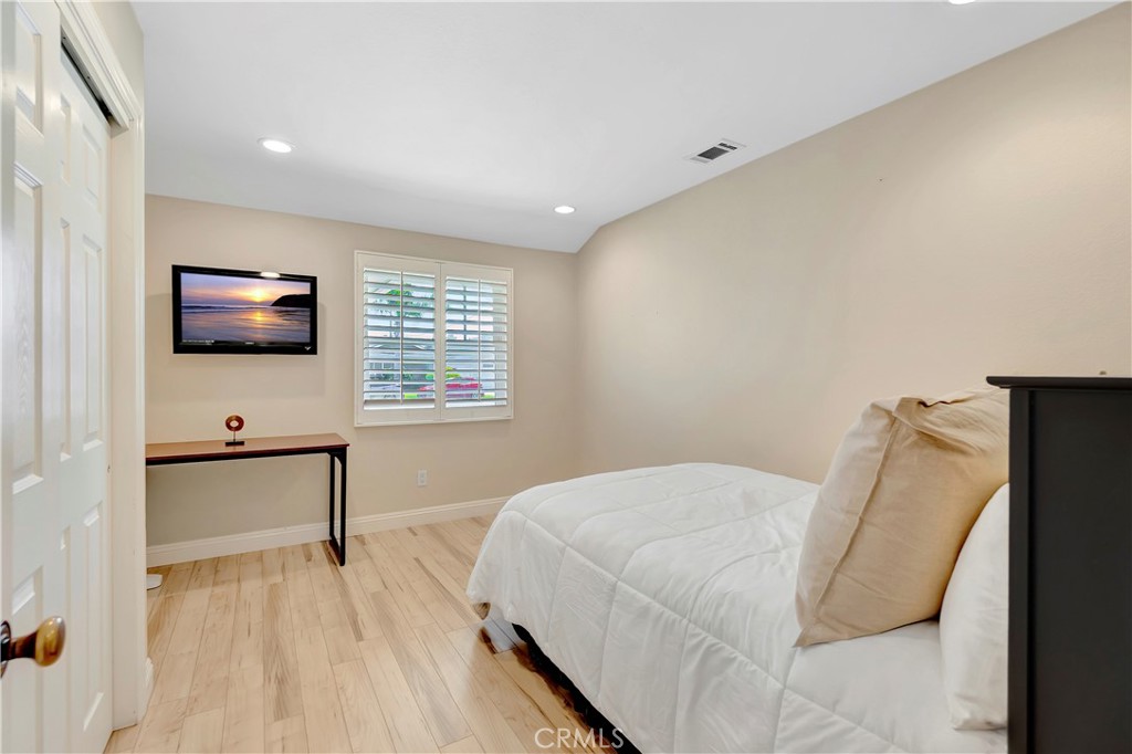 17751 Prescott