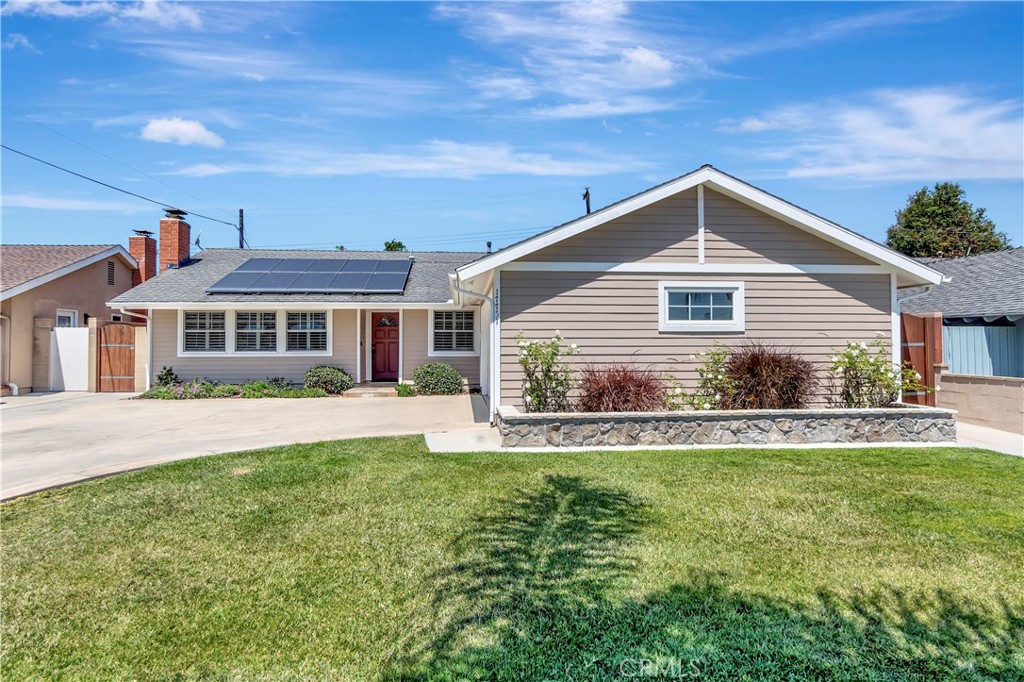 17751 Prescott