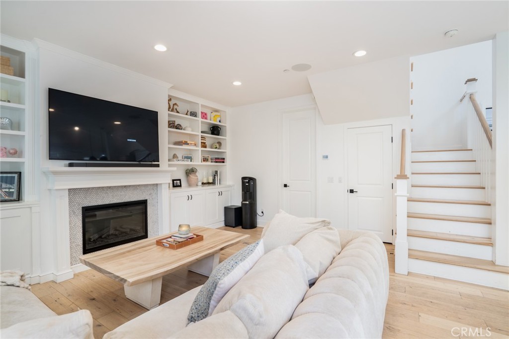 2077 Tablelands Way