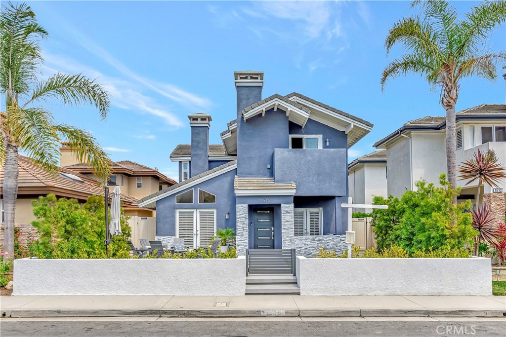 1916 Pine Street