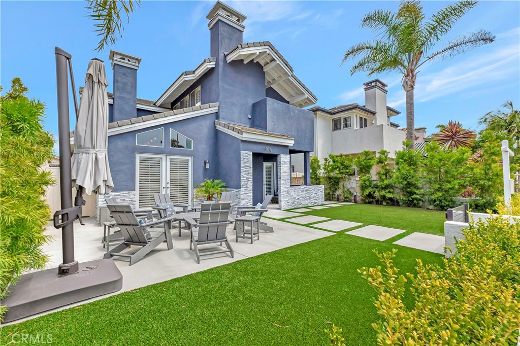1916 Pine Street