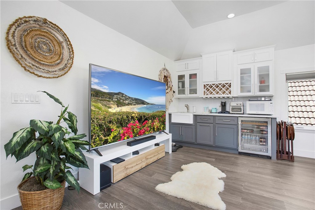 22102 Wood Island Lane