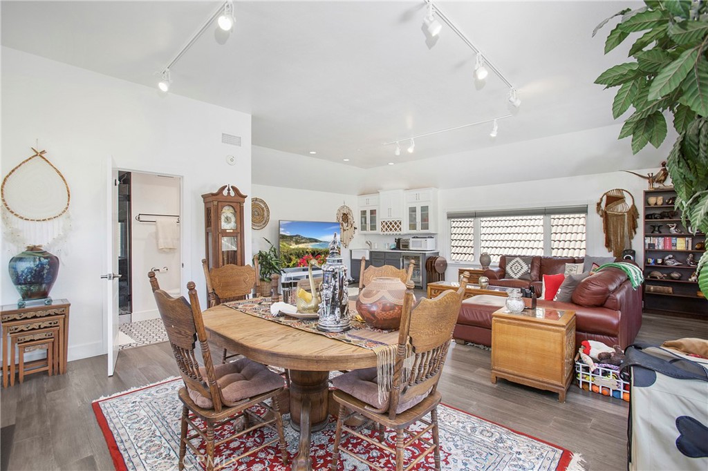 22102 Wood Island Lane