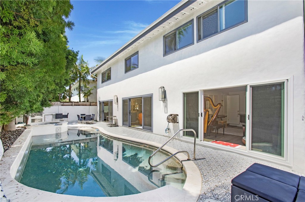 22102 Wood Island Lane