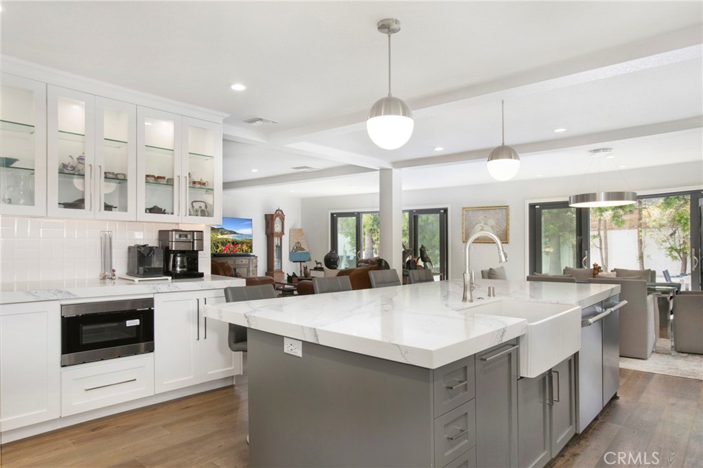 22102 Wood Island Lane