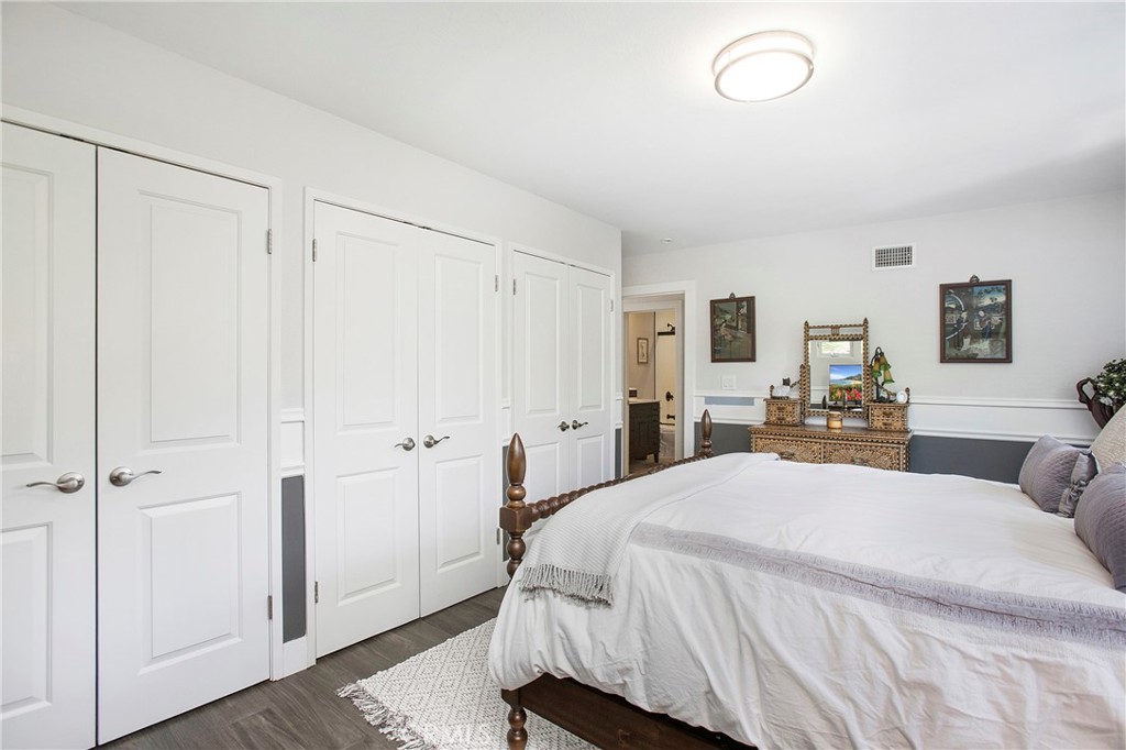 22102 Wood Island Lane