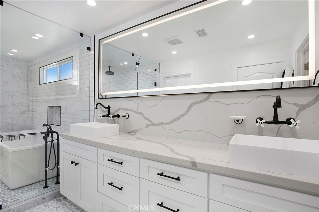 22102 Wood Island Lane