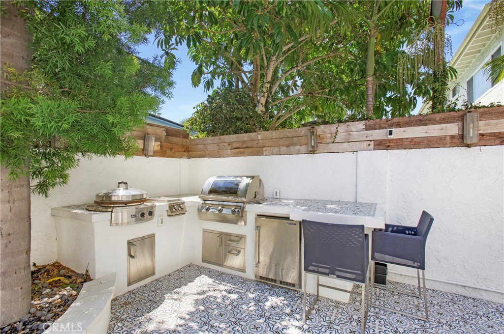 22102 Wood Island Lane