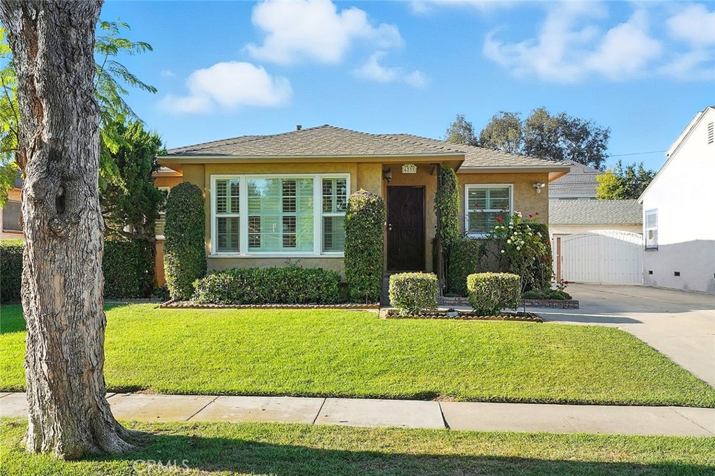6233 Freckles Road