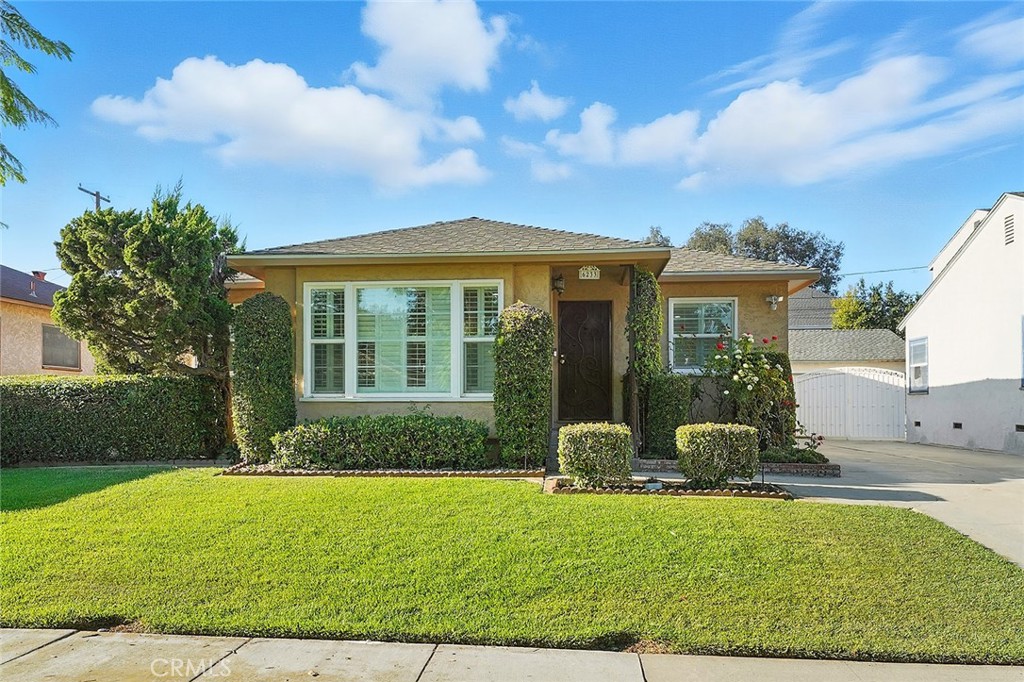 6233 Freckles Road