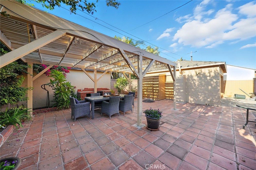 6233 Freckles Road