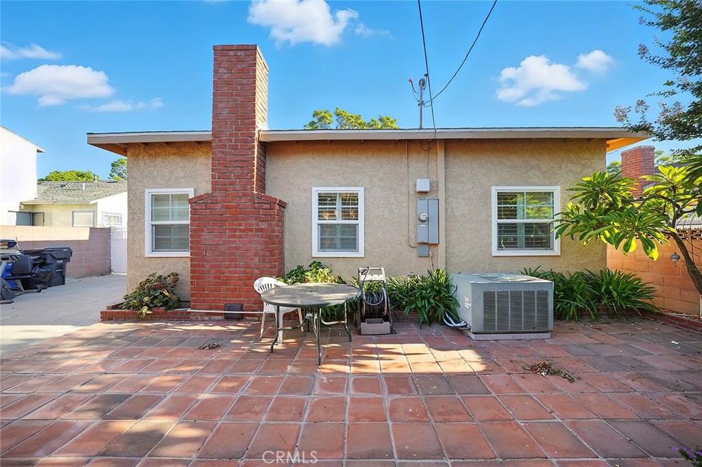 6233 Freckles Road
