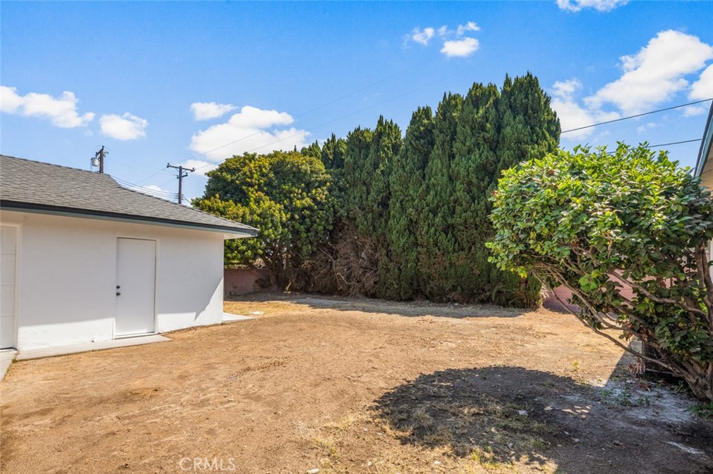 10181 Lampson Avenue