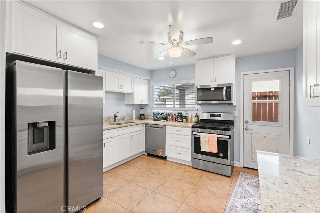 16582 Lucia Lane