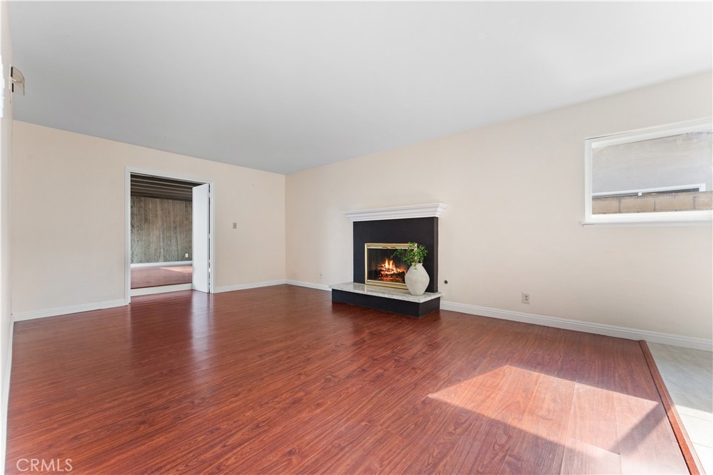 16582 Lucia Lane