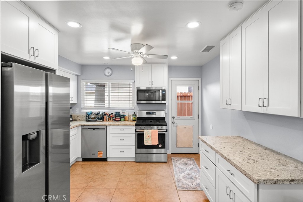 16582 Lucia Lane