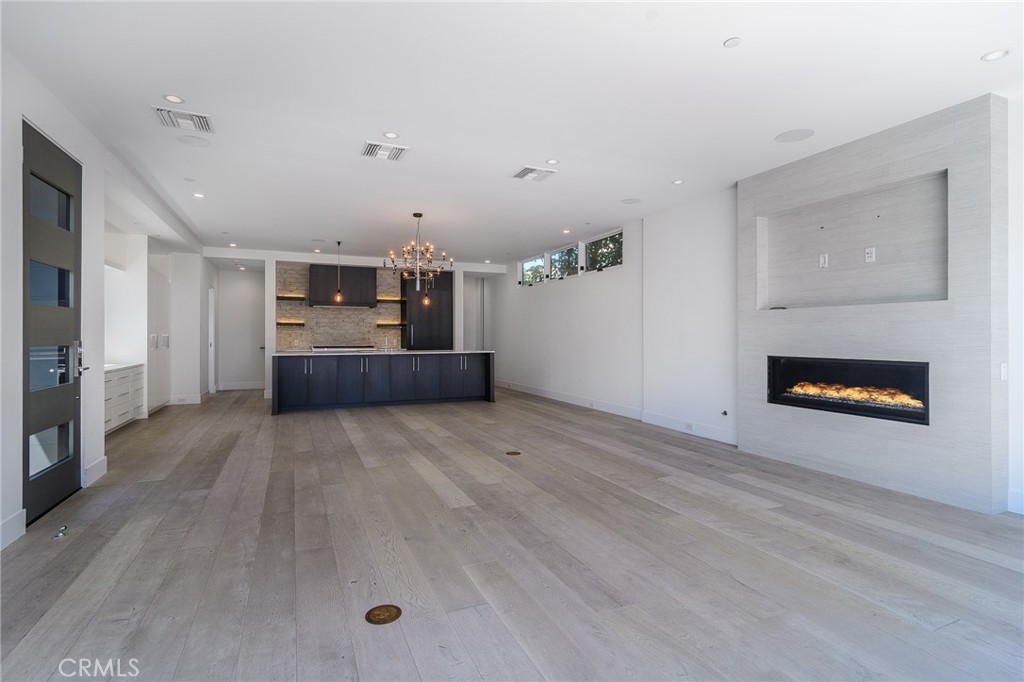 701 Poppy Avenue