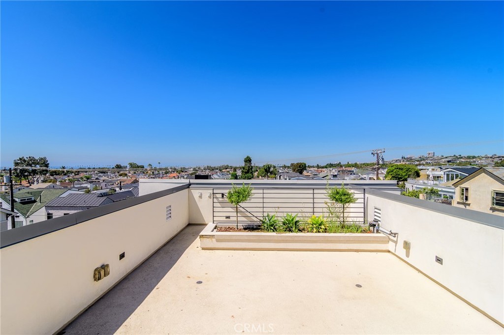 701 Poppy Avenue