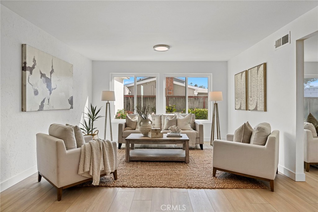 19051 Randi Lane
