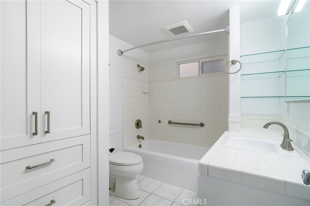 167 Bay Shore A