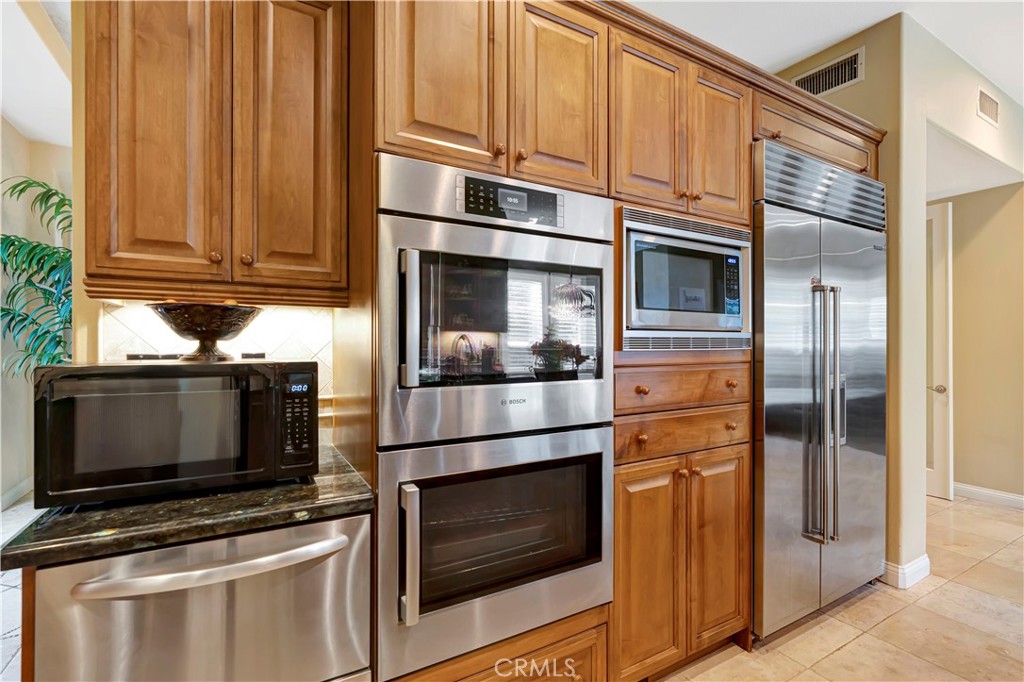 6416 Setting Sun Drive