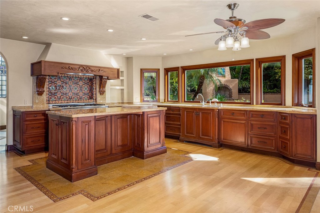 22122 Brookpine