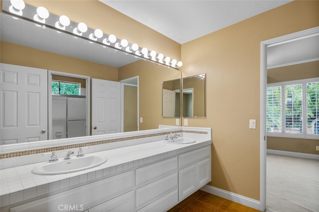 22122 Brookpine