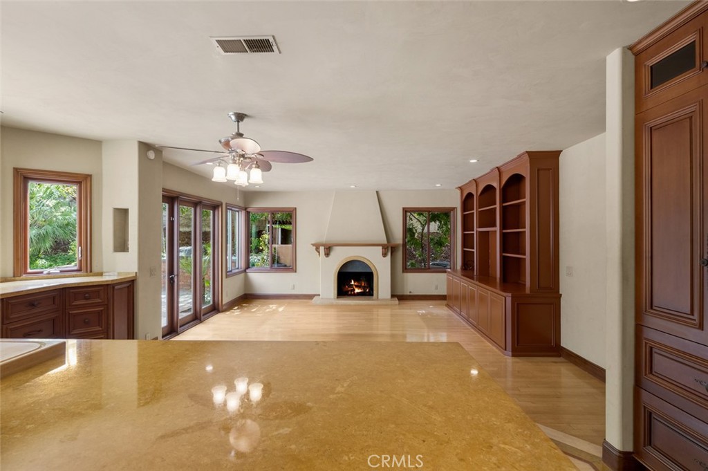 22122 Brookpine