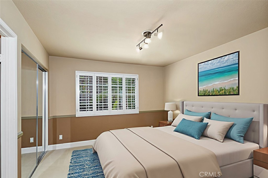 22122 Brookpine