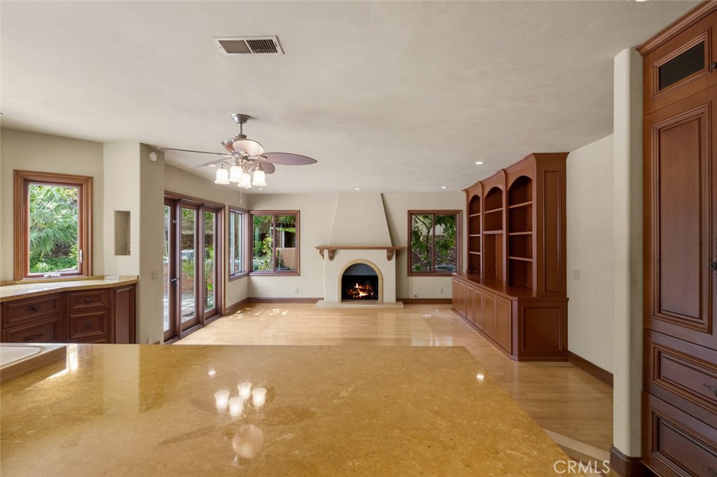 22122 Brookpine