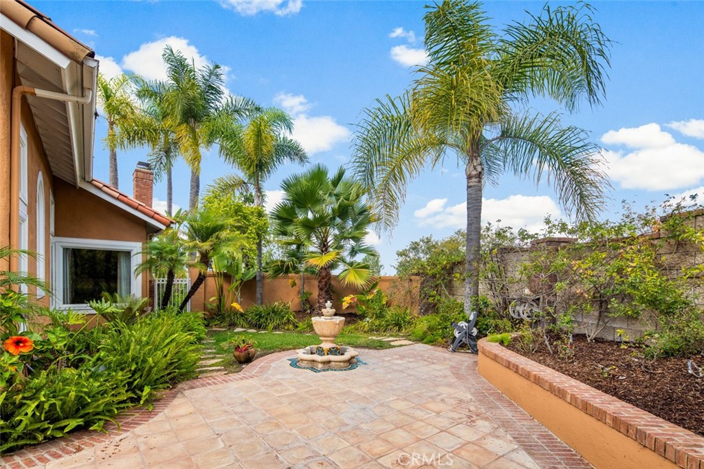 22122 Brookpine