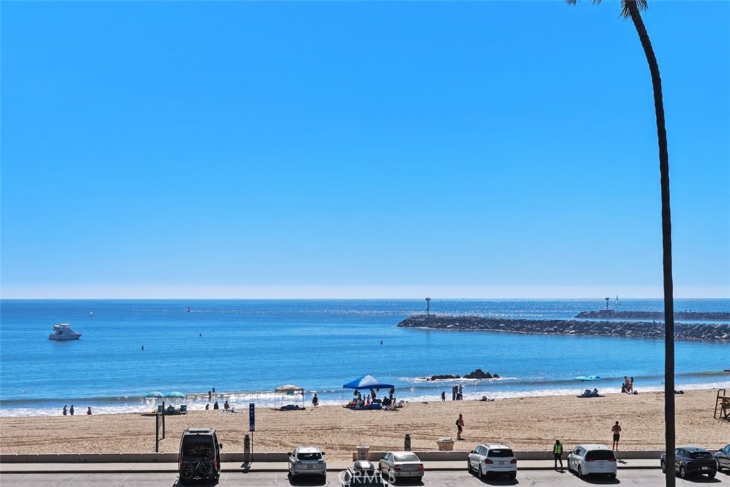 3130 Breakers
