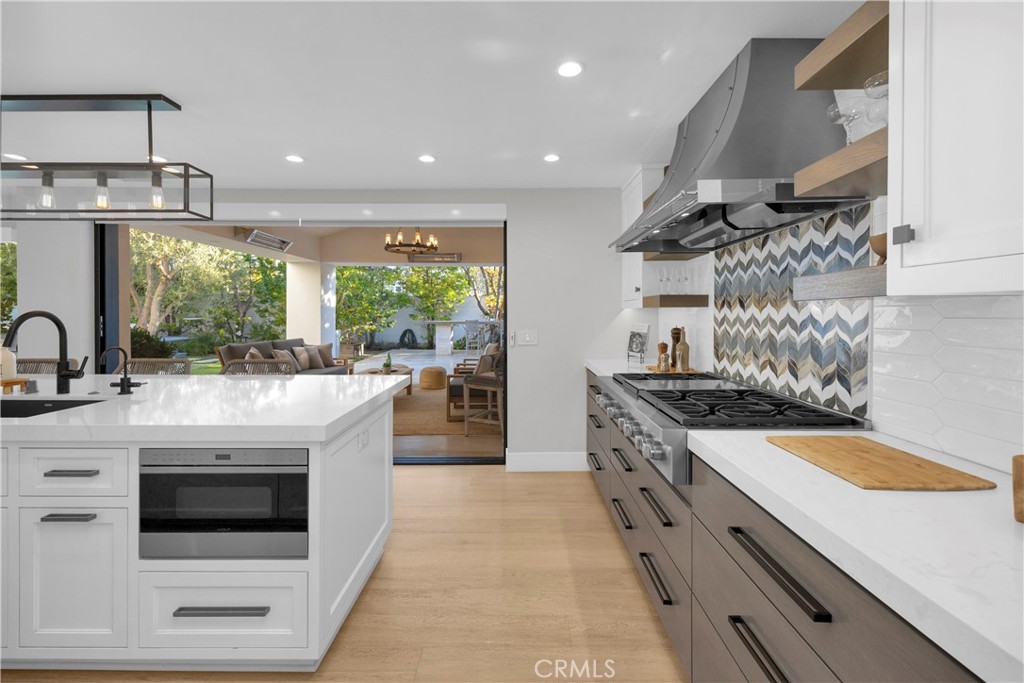 6712 Morning Tide Drive