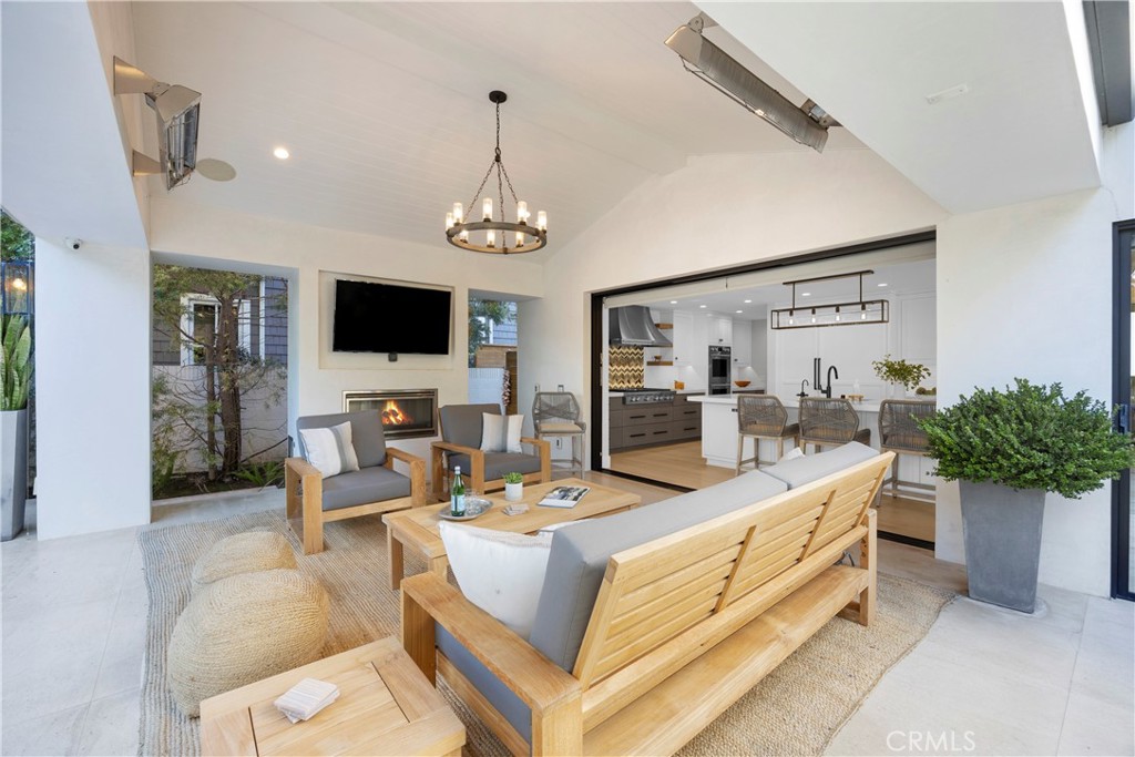 6712 Morning Tide Drive