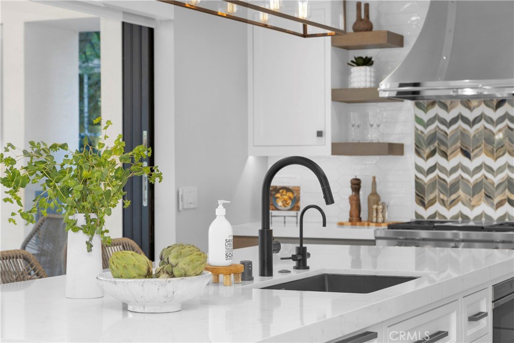 6712 Morning Tide Drive