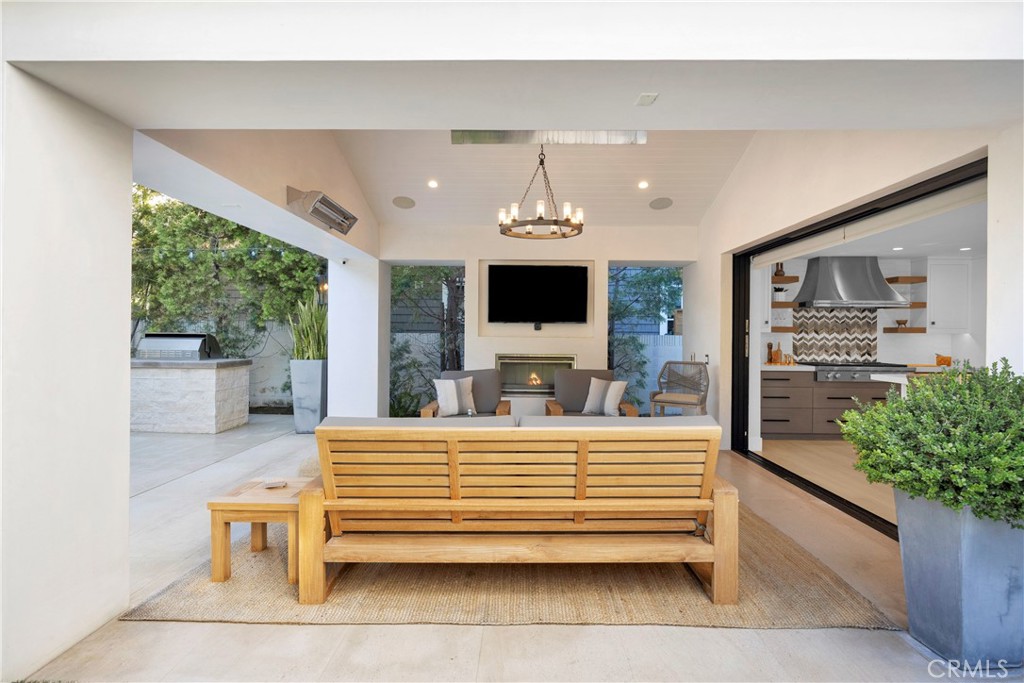 6712 Morning Tide Drive