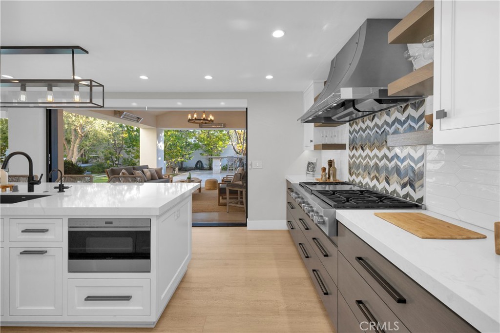 6712 Morning Tide Drive