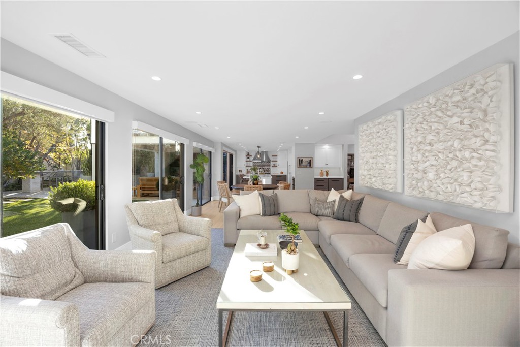 6712 Morning Tide Drive