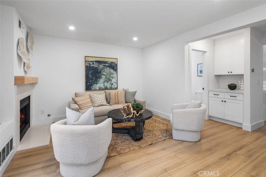 3905 W Hazard B-22