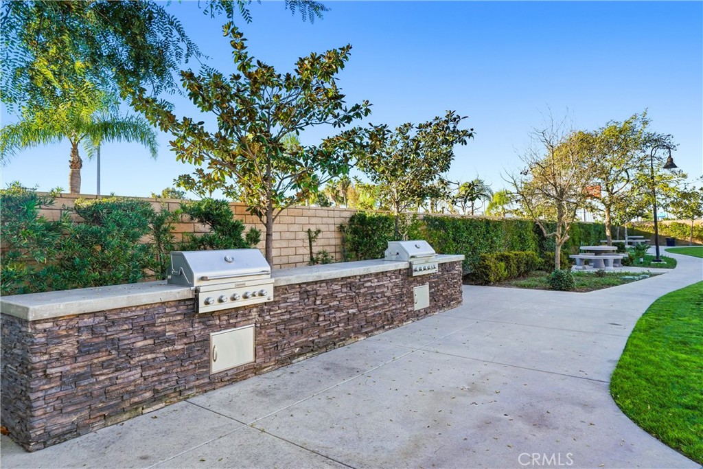 2633 Clarion Lane