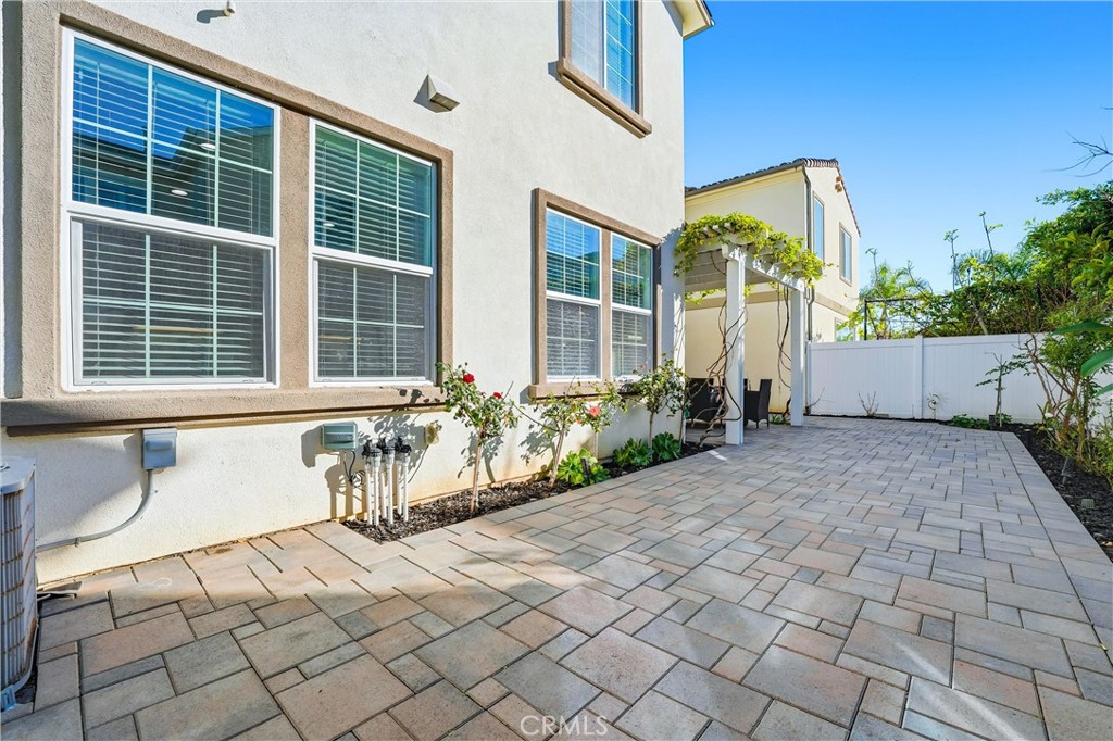 2633 Clarion Lane
