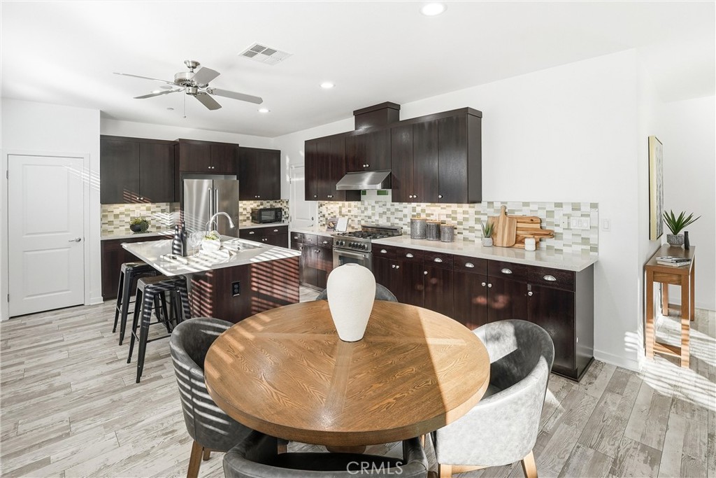 2633 Clarion Lane