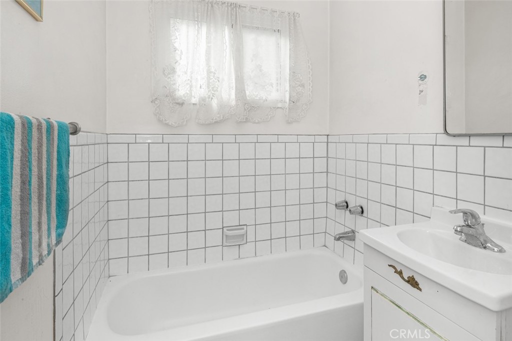 5837 Fanwood