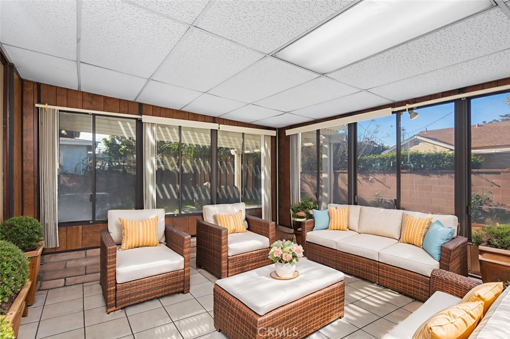 5837 Fanwood