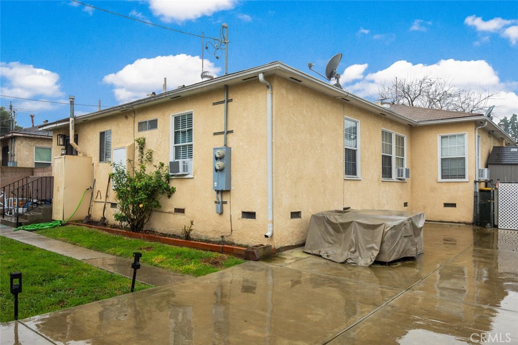2410 2412 Termino Avenue