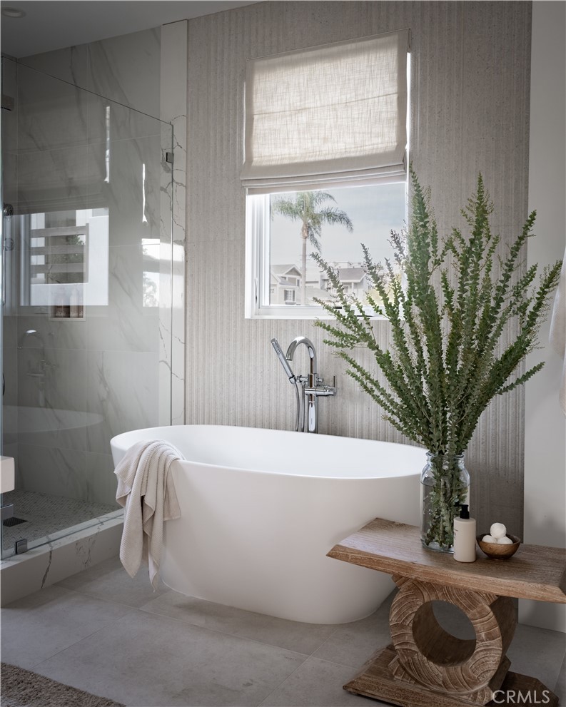 616 Poinsettia Avenue