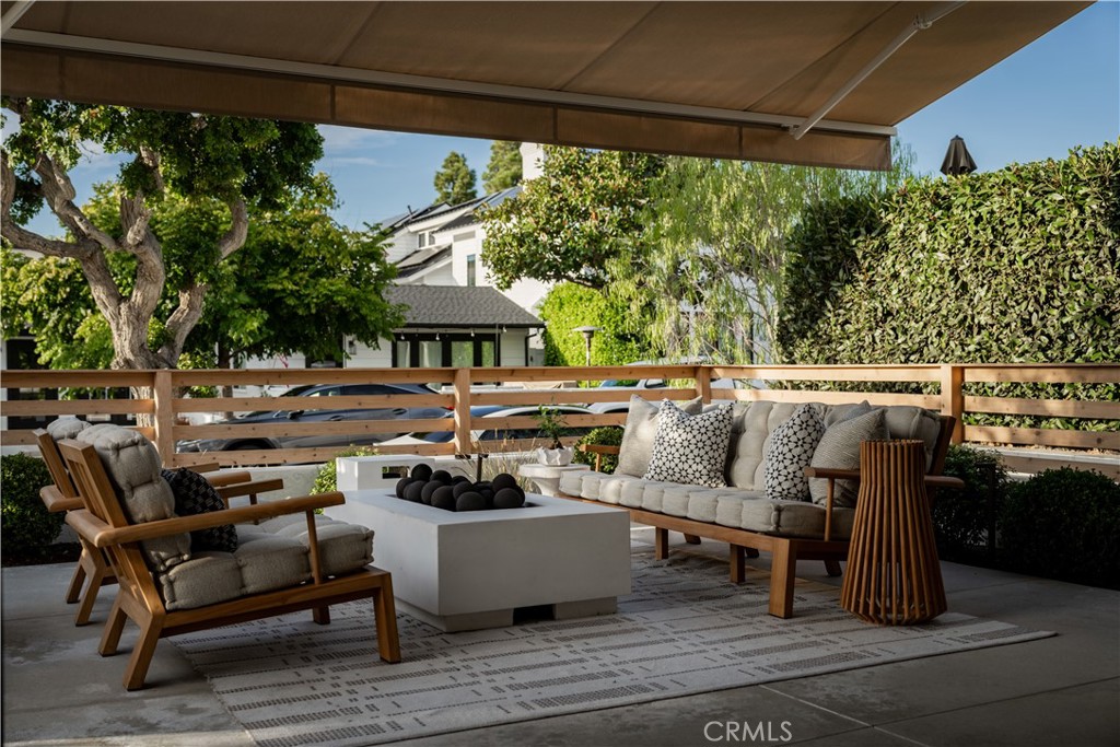 616 Poinsettia Avenue