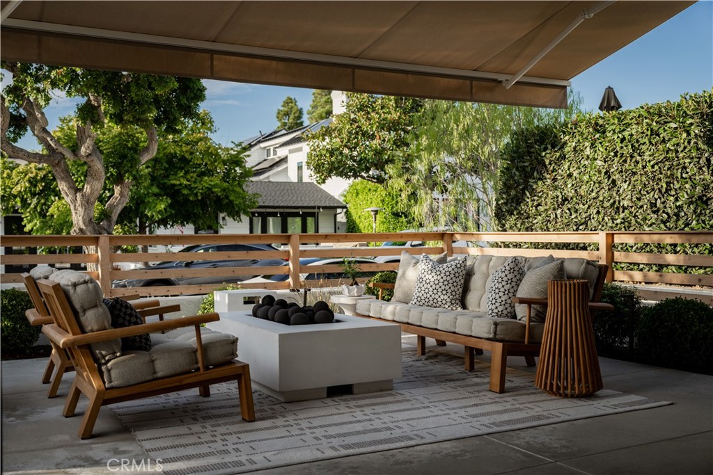 616 Poinsettia Avenue